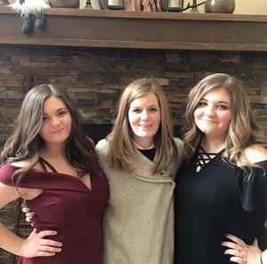 Meet your Posher, Mitzi